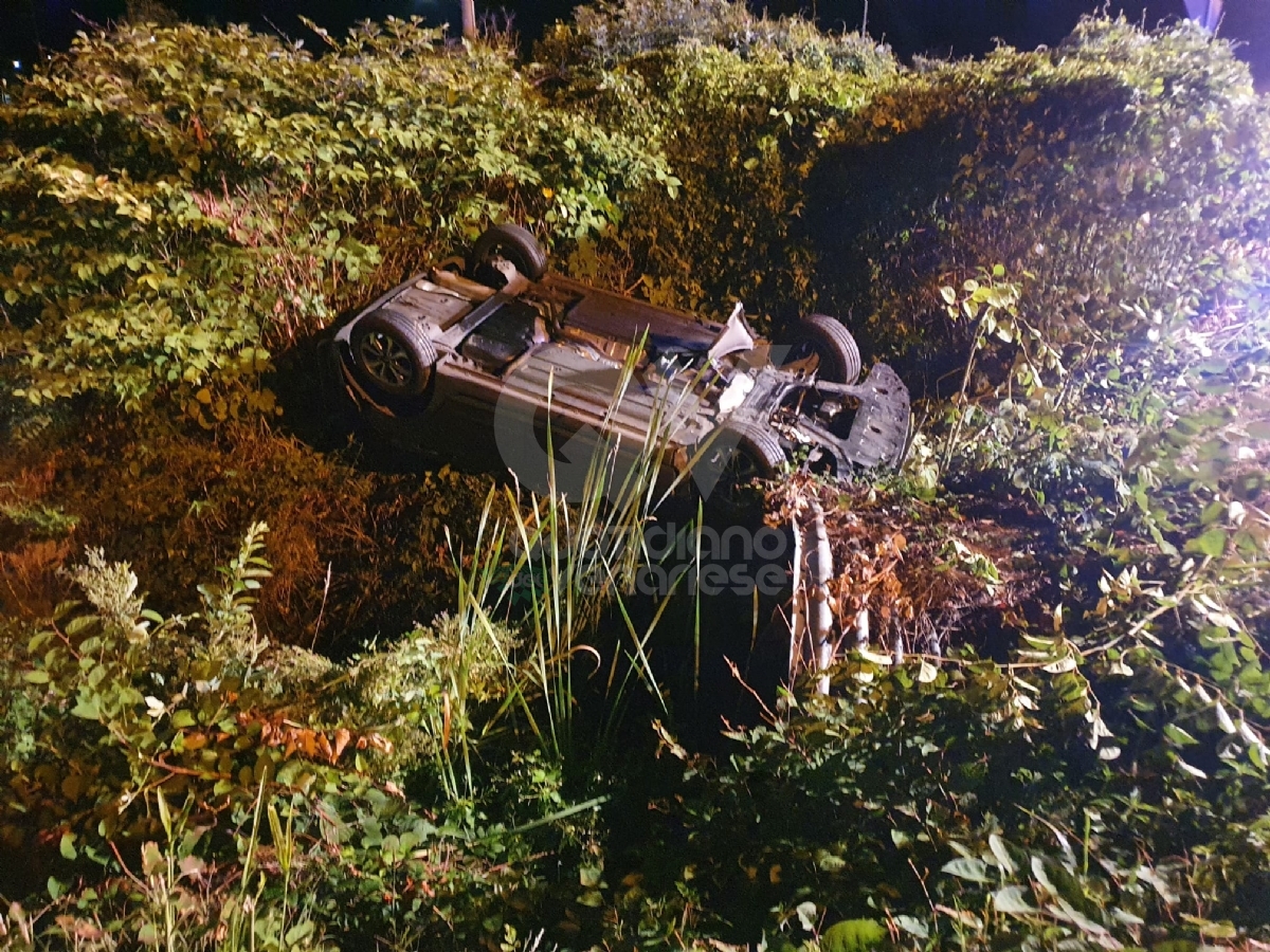 INCIDENTE A CAFASSE - Perde il controllo dell'auto e finisce fuori strada: 35enne ferito - FOTO