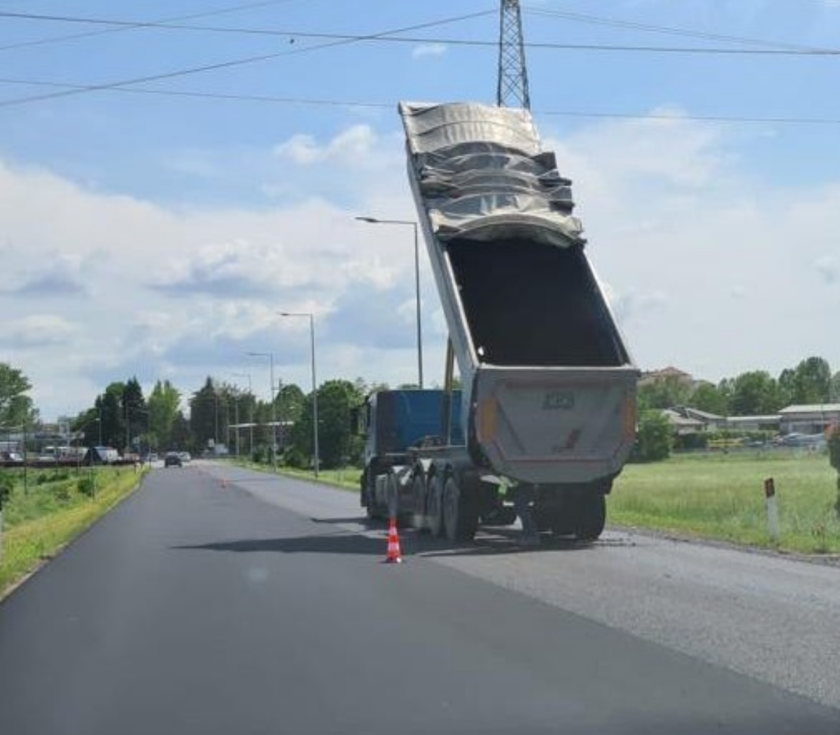 VENARIA - Nuovo asfalto lungo la strada provinciale 1: a breve l'illuminazione a led - FOTO