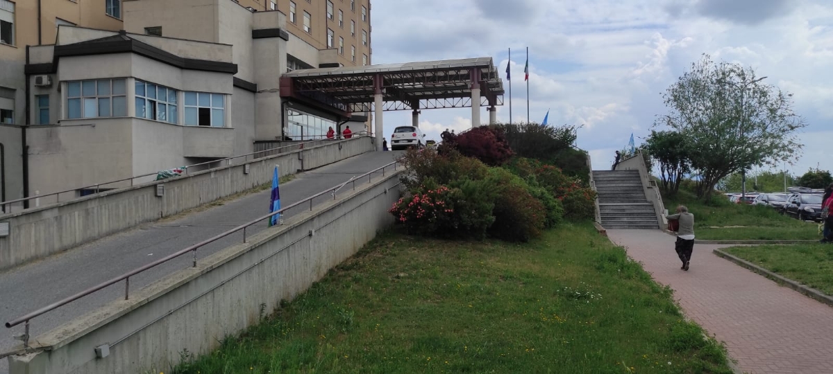RIVOLI - Il Nursind attacca l'Asl To3: «L'ospedale non è a misura di anziani e disabili» - FOTO