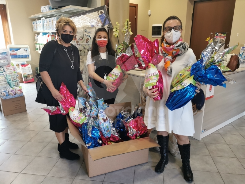 DRUENTO-PIANEZZA - Successo per la raccolta di uova di Pasqua per le persone in difficoltà