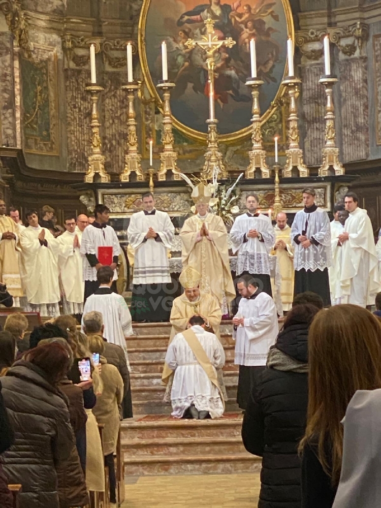 VENARIA - Antonio Luca Parisi è sacerdote: domani la sua prima Santa Messa ad Altessano - FOTO