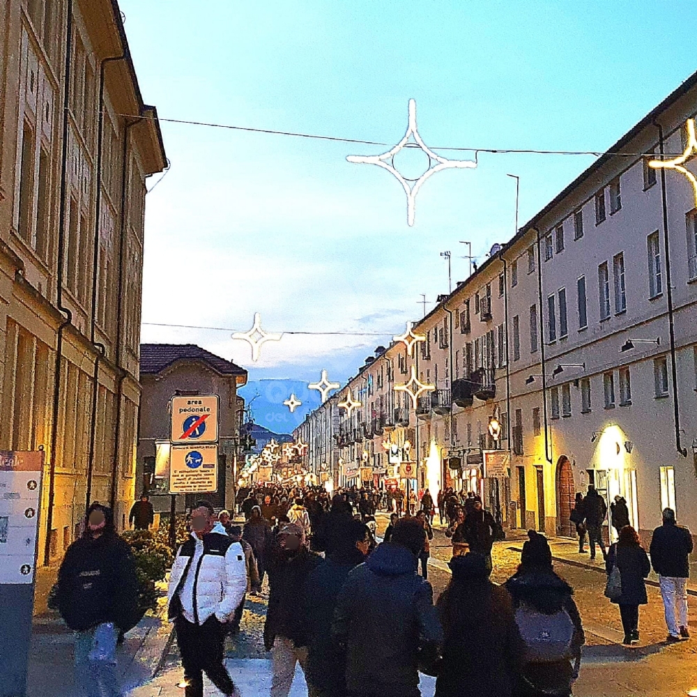 VENARIA - Immacolata ed Immaginaria: in città si respira l'atmosfera del Natale - FOTO