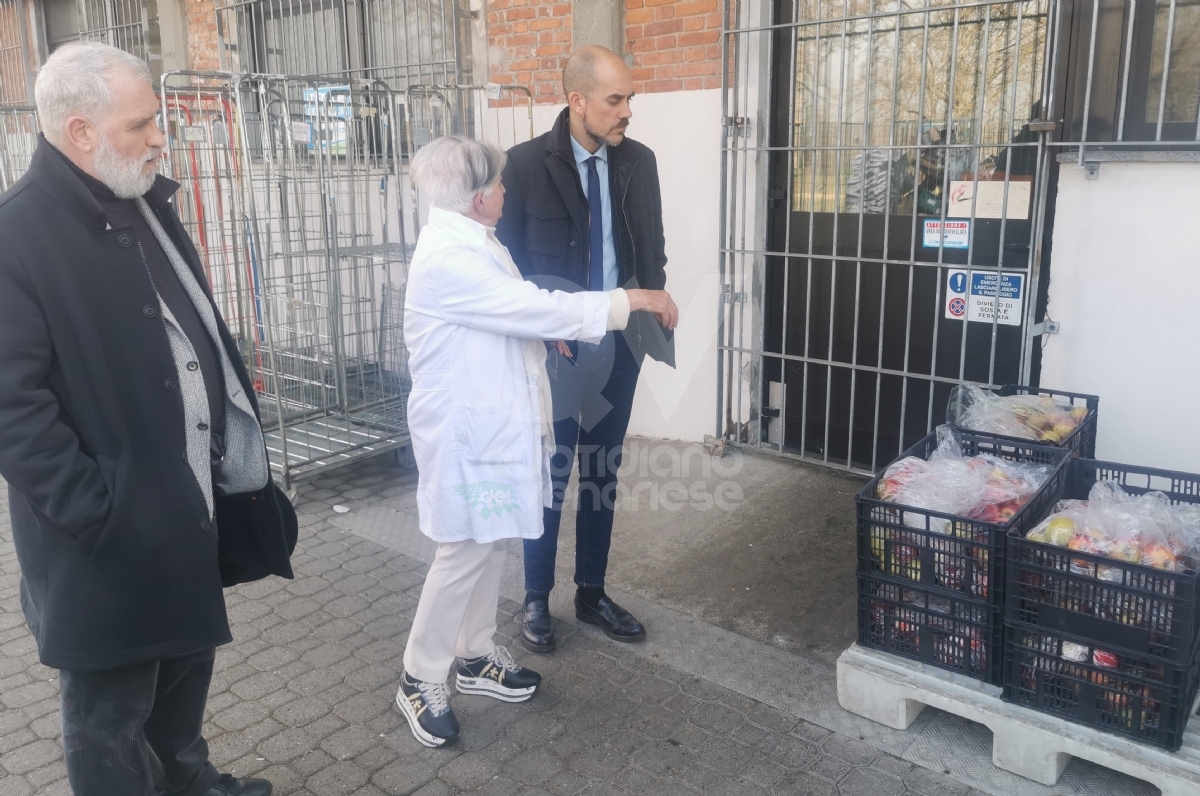 VENARIA - La frutta non mangiata nelle scuole verrà donata alle Caritas - FOTO