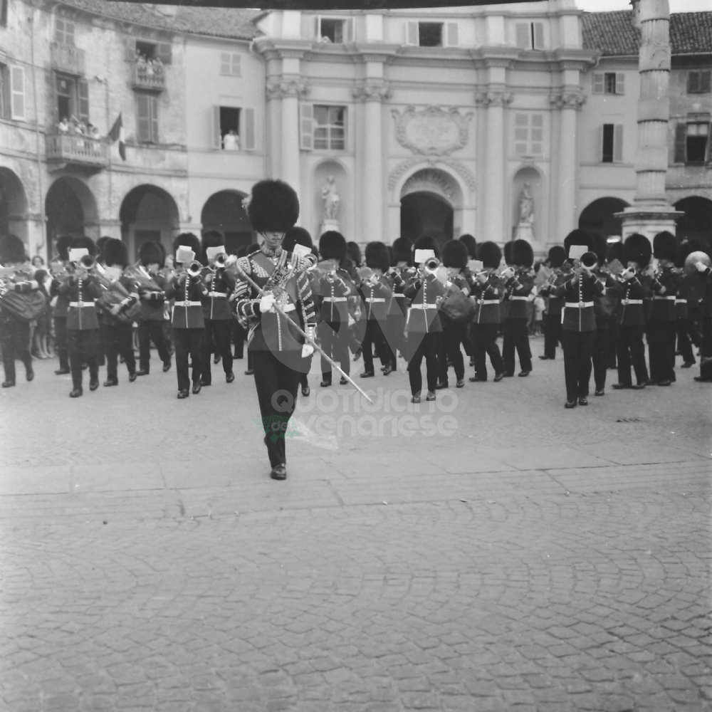 VENARIA - Quando la Regina Elisabetta venne nella Reale assieme al principe Filippo - FOTO