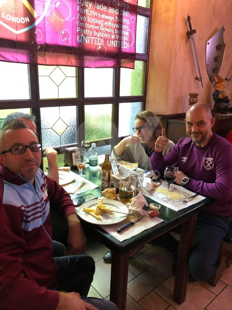 VENARIA è diventata «terra londinese» grazie al raduno dei tifosi del West Ham - FOTO E VIDEO