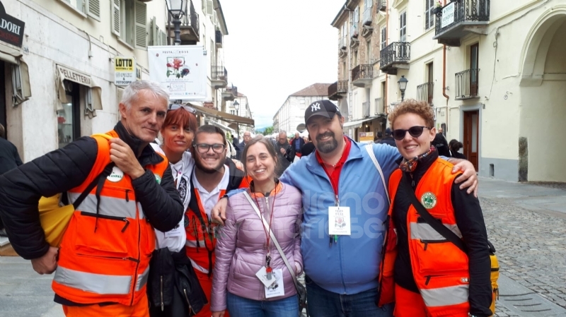 VENARIA - «Festa delle Rose»: un successo a metà per colpa della pioggia
