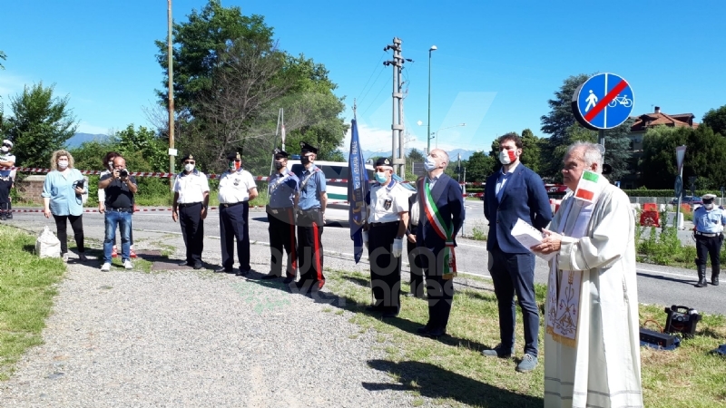 VENARIA - La bandiera dei marinai torna a sventolare nel cielo della Reale - FOTO