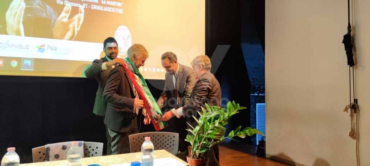 GRUGLIASCO - Gasperini regala un campo da calcio a 5 in Borgata Fabbrichetta - FOTO