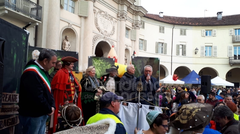 VENARIA - Il successo del Real Carnevale Venariese: LE FOTO