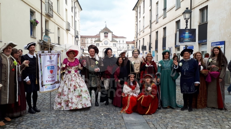VENARIA - «Festa delle Rose»: un successo a metà per colpa della pioggia