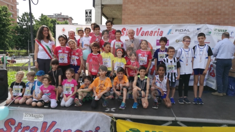 VENARIA - Che successo per la StraVenaria: le foto della manifestazione degli «Amici di Giovanni»
