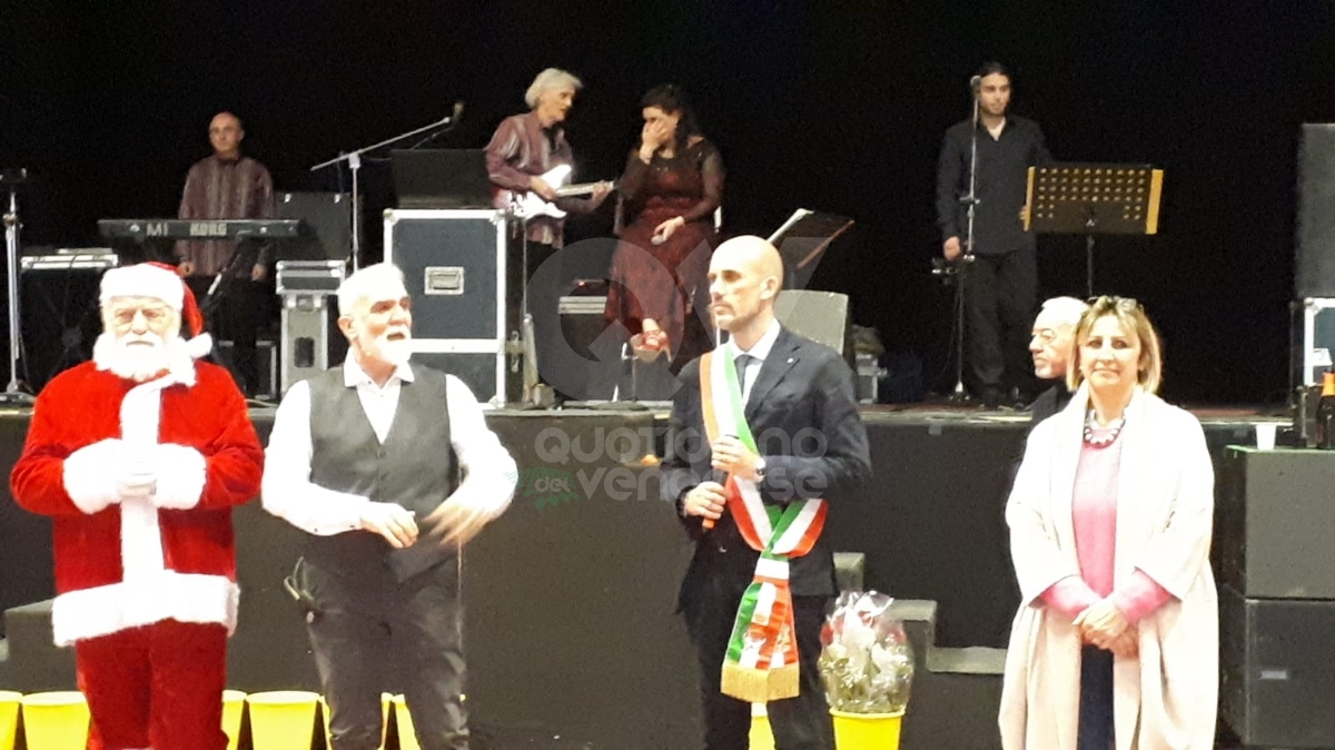 VENARIA - Grande festa al Concordia per le «Nozze d'oro» - FOTO