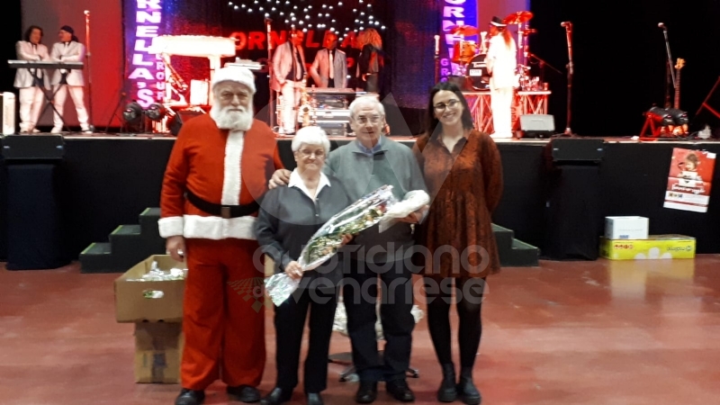 VENARIA - La città ha festeggiato le «nozze d'oro» di oltre 60 coppie venariesi