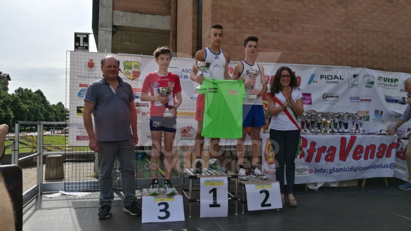 VENARIA - Che successo per la StraVenaria: le foto della manifestazione degli «Amici di Giovanni»