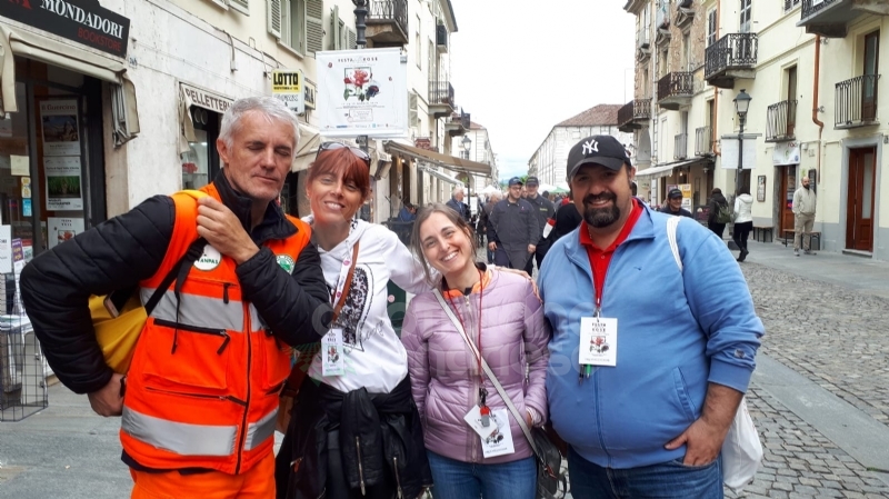 VENARIA - «Festa delle Rose»: un successo a metà per colpa della pioggia