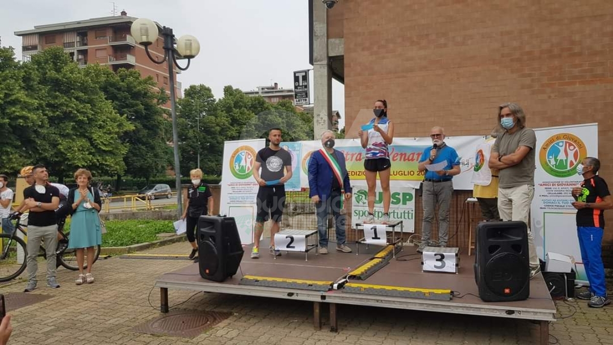 VENARIA - Oltre 200 atleti alla 12esima «StraVenaria»: ha vinto la solidarietà - FOTO