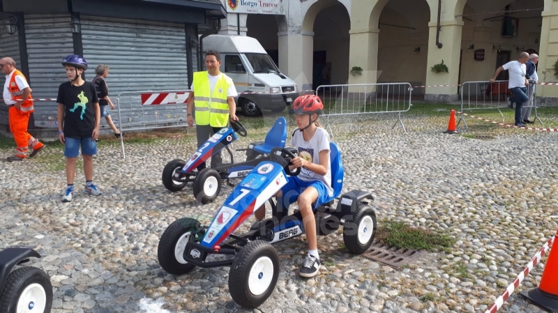 VENARIA - Va alla squadra del Polo Nord il «Mini Palio dei Borghi» - FOTO