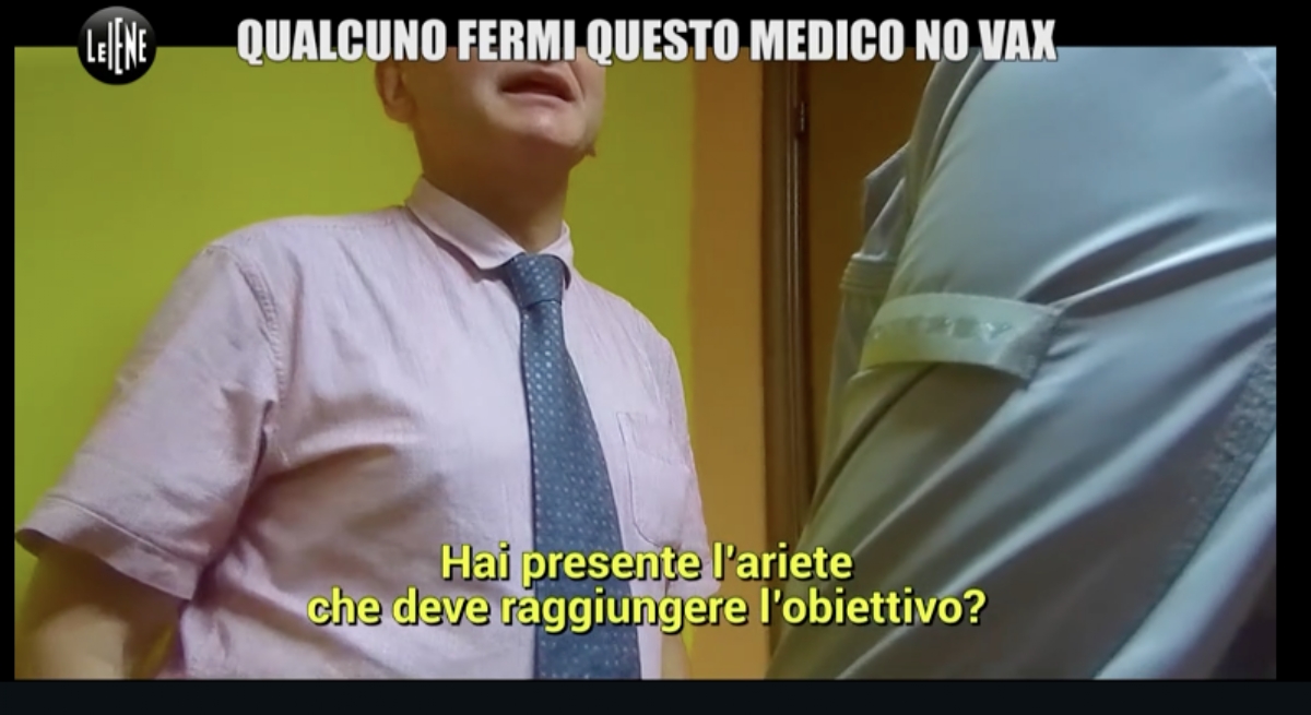 BORGARO - «Le Iene» nello studio del dottor Delicati: «Non mi curo di loro e vado avanti» - FOTO