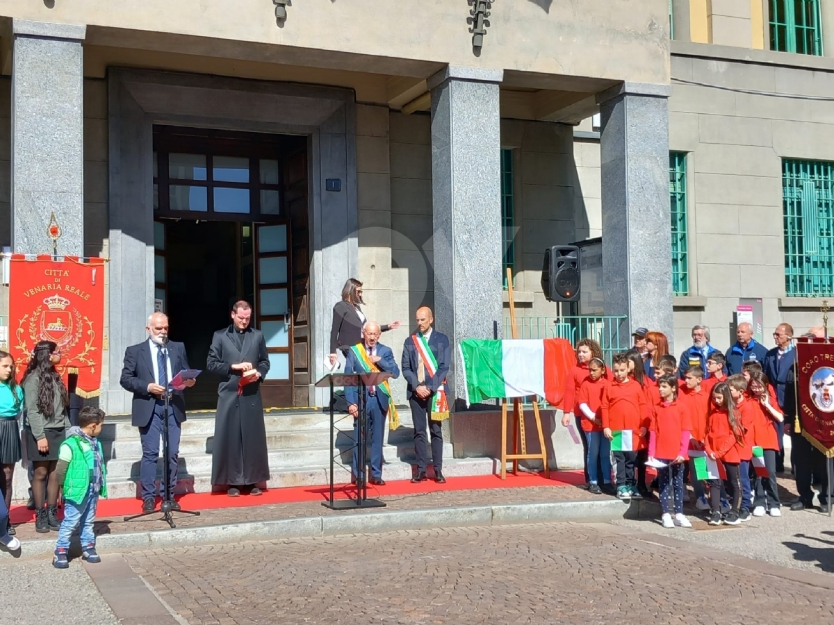 VENARIA - 25 APRILE: Bambini protagonisti alle celebrazioni per la Liberazione - FOTO