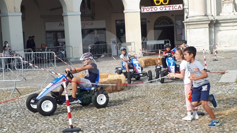 VENARIA - Va alla squadra del Polo Nord il «Mini Palio dei Borghi» - FOTO