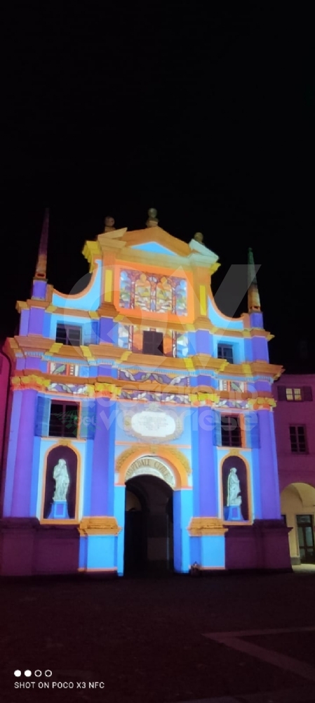 VENARIA - Luci accese, cori gospel, bambini dell'IC 1 protagonisti: via al Natale di «Immaginaria» - FOTO E VIDEO
