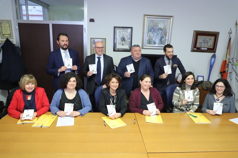 ZONA OVEST - Sette Comuni firmano a Grugliasco il «Patto della Legalità»