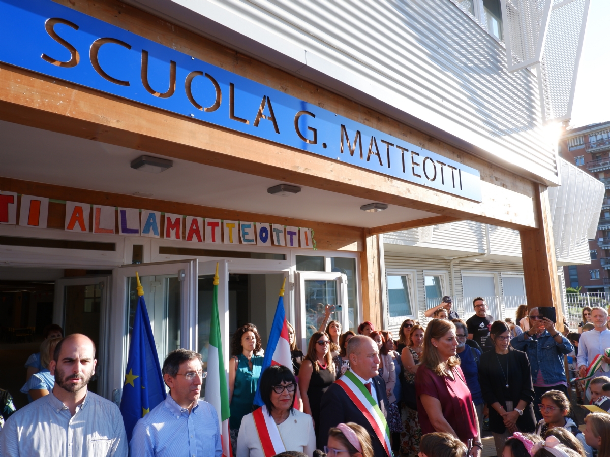 COLLEGNO - Finalmente apre la «Matteotti»: «scuola tecnologica e a impatto zero» - FOTO