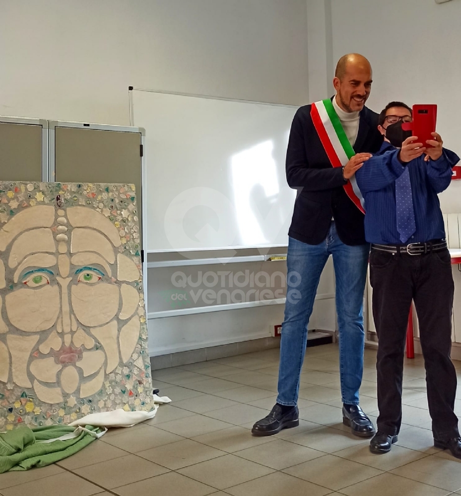 VENARIA - La meravigliosa opera d'arte dei ragazzi del Centro Socio Terapeutico donata alla Città - FOTO