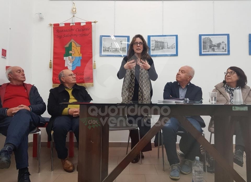 VENARIA - La storia di Castronovo attraverso i libri di Francesco Licata