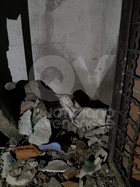 CRONACA - Ordinanza non rispettata: cassonetti esplosi e distrutta la statua della Madonna