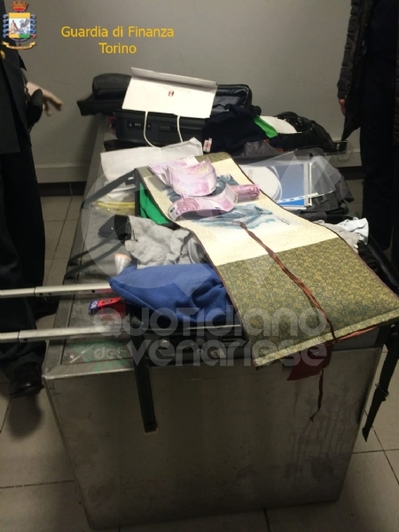 CASELLE - I capitali finiscono all'estero illecitamente: 5 denunce e 450mila euro di sanzioni