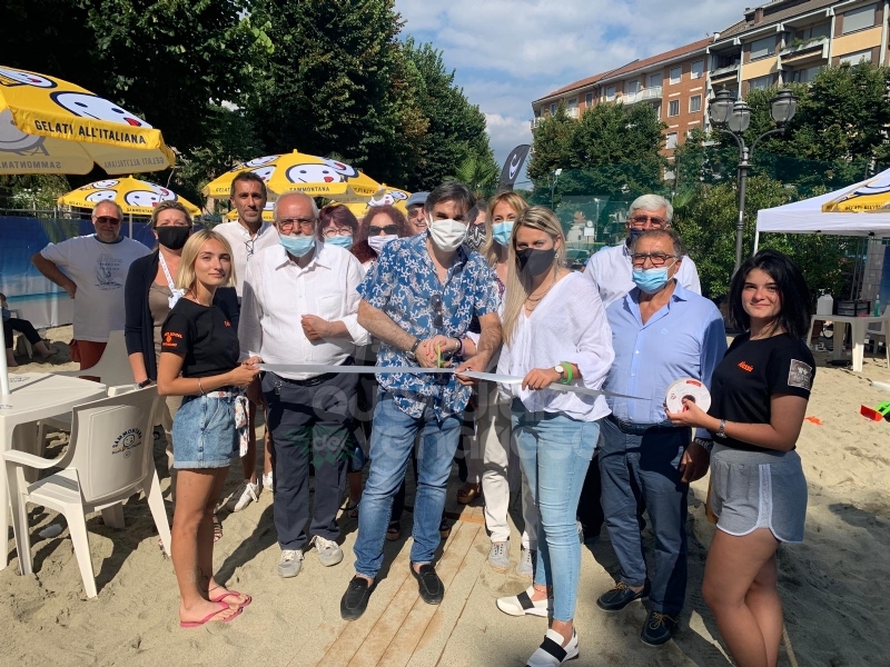 RIVOLI - «Rivoli Beach»: aperte le due spiagge «Bagni Eugenio» e «Lounge Bollani»