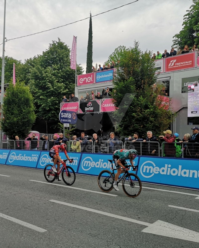 GIRO D'ITALIA A RIVOLI - Vince Denz: per la città una giornata indimenticabile - FOTO E VIDEO
