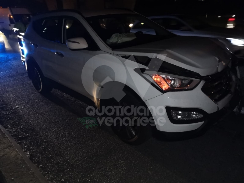 COLLEGNO - Scontro fra un carro attrezzi e una Megane: due feriti, tra cui un 44enne di Venaria