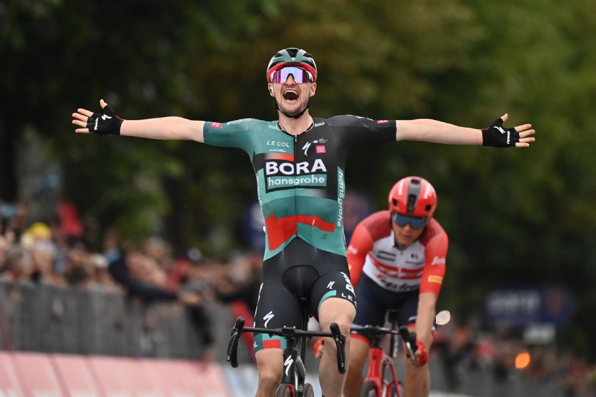 GIRO D'ITALIA A RIVOLI - Vince Denz: per la città una giornata indimenticabile - FOTO E VIDEO