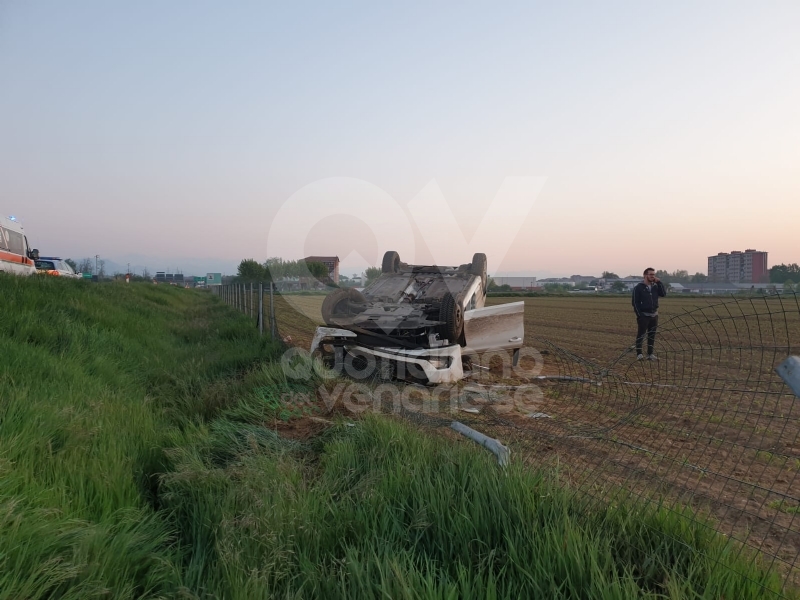 INCIDENTE IN TANGENZIALE - 23enne di Rivoli grave al Cto dopo lo schianto a Stupinigi