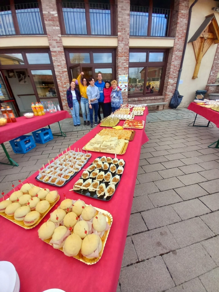 SAN GILLIO - Chiesa gremita per la prima Santa Messa di don Simone Pansarella - FOTO