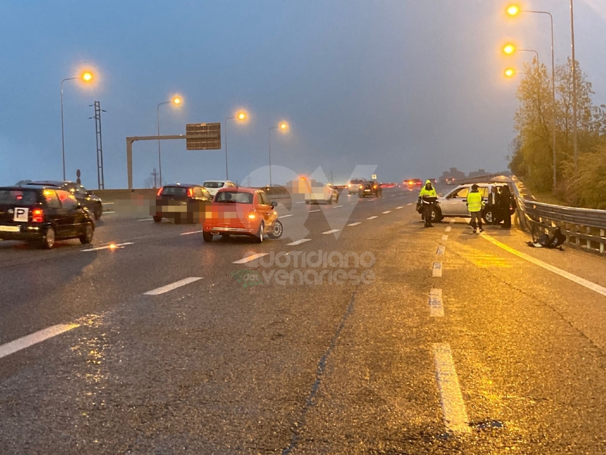 DOPPIO INCIDENTE IN TANGENZIALE A RIVOLI - Quattro veicoli coinvolti, due feriti - FOTO