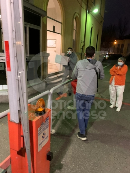 VENARIA-TORINO - Pizze e calzoni per medici e infermieri impegnati nel curare i malati di Coronavirus