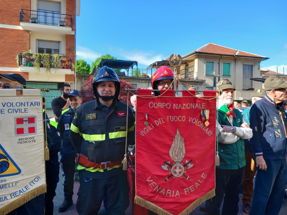 VENARIA - 25 APRILE: Bambini protagonisti alle celebrazioni per la Liberazione - FOTO