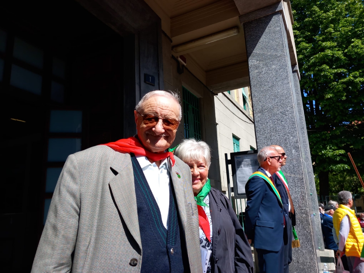 VENARIA - 25 APRILE: Bambini protagonisti alle celebrazioni per la Liberazione - FOTO