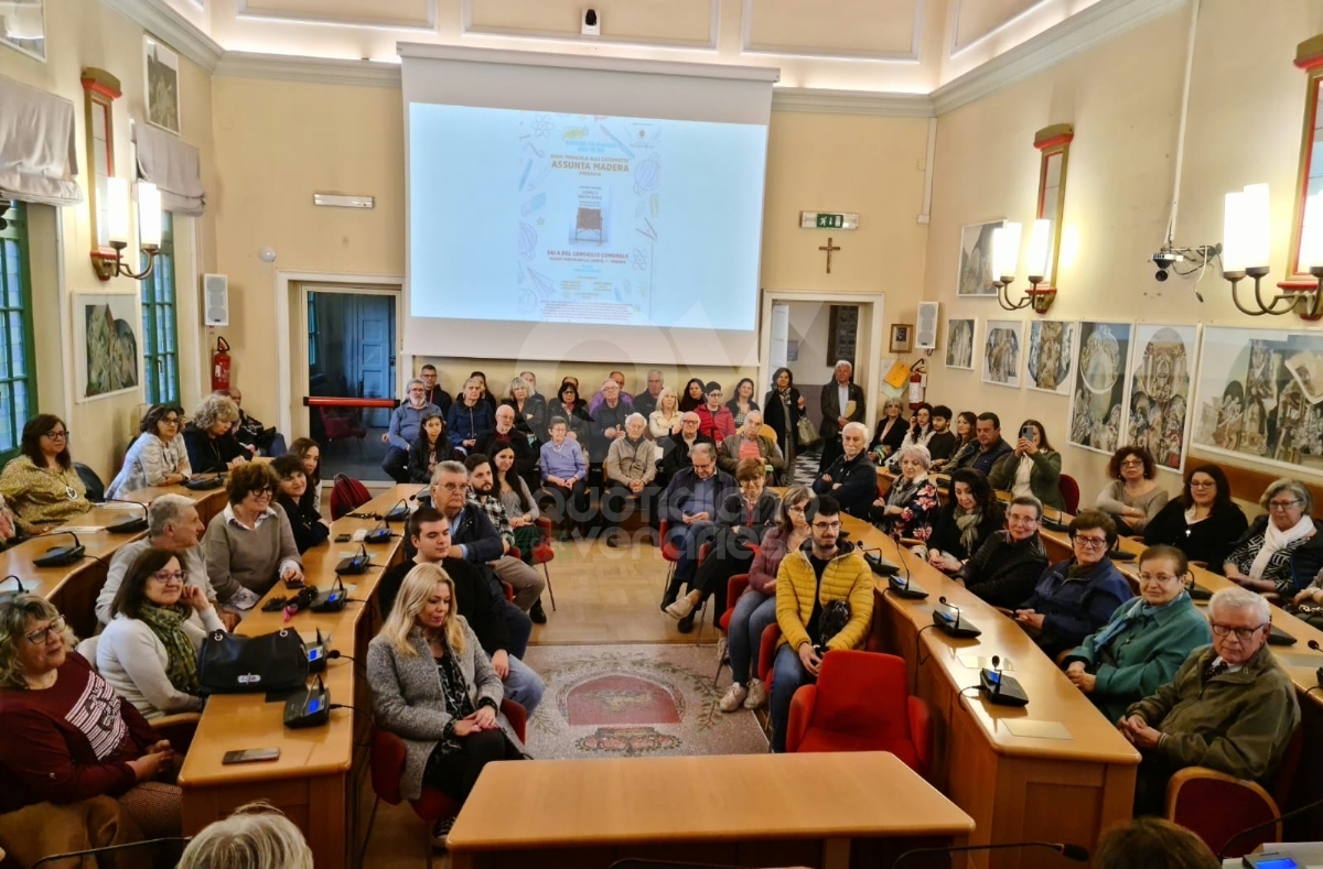 VENARIA - Presentato «Lessico Magistrale», il nuovo libro di Assunta Madera - FOTO