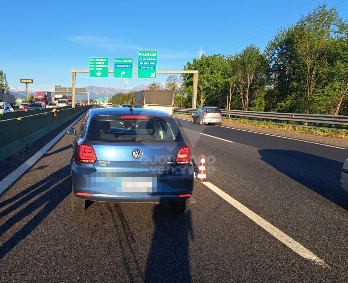 TORINO-COLLEGNO - Triplo incidente in tangenziale: 6 mezzi coinvolti, un ferito - FOTO