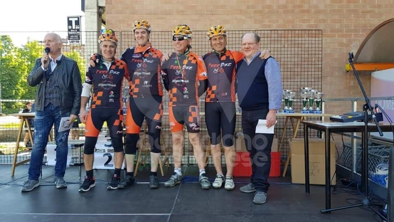 VENARIA - Solito successo per la «StraVenaria»: le foto più belle