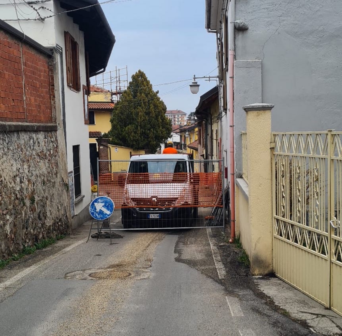 ALPIGNANO - Fuga di gas in via Almese: strada chiusa al traffico - FOTO