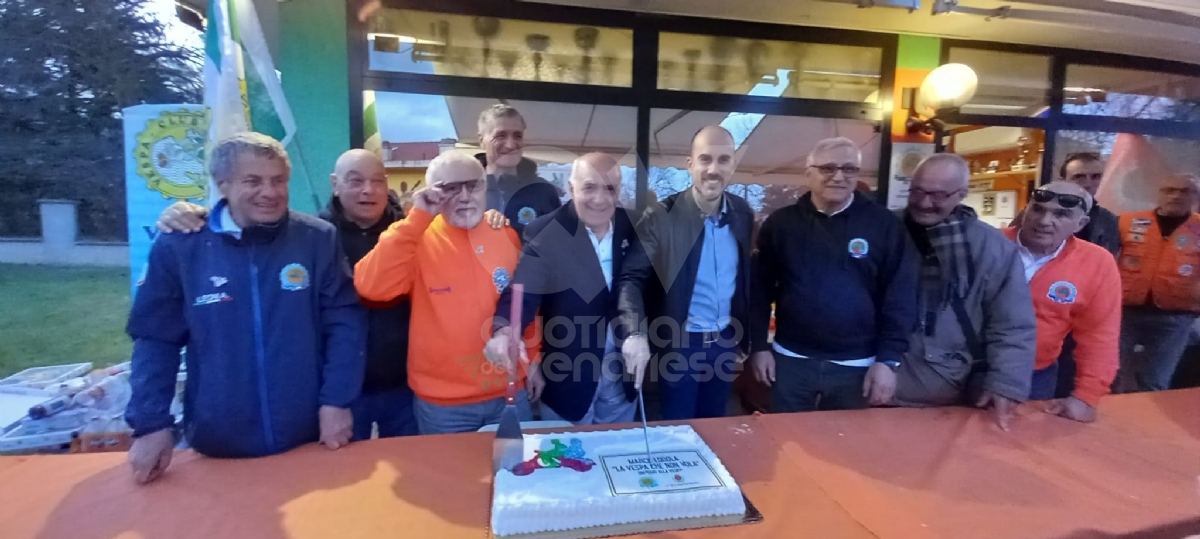 VENARIA - Inaugurata la «La Vespa che non vola», il dono del Vespa Club alla Città - FOTO
