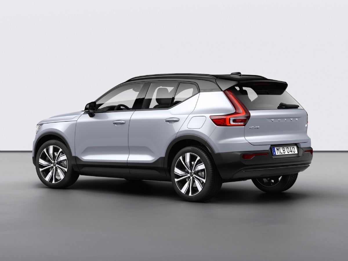 MOTORI - Volvo XC40 Recharge, la svedese alla spina