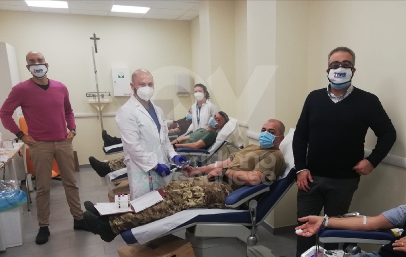 VENARIA - Missione compiuta: i militari dell'Aves Toro hanno donato il sangue all'Avis