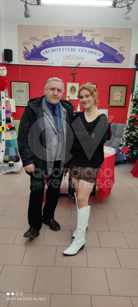 VENARIA - «Grovigli di respiri-Incasinati casi»: la mostra della giovane Chiara De Robertis - FOTO