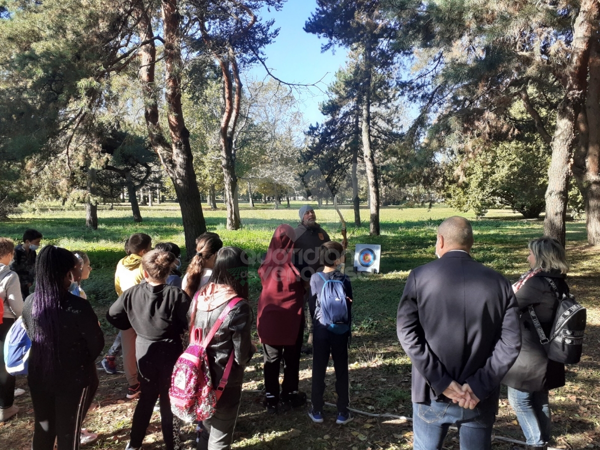COLLEGNO - «Outdoor together»: alla Don Minzoni le lezioni, e lo sport, si fanno all'aperto - FOTO